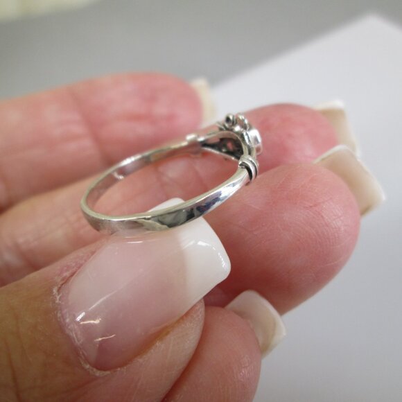 Dainty Sterling Silver White OPAL Ring>Opal ring,925 Opal ring,Small Silver ring - Picture 6 of 6